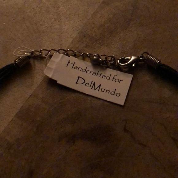 Beautiful choker necklace with leather and abalone - Picture 3 of 3